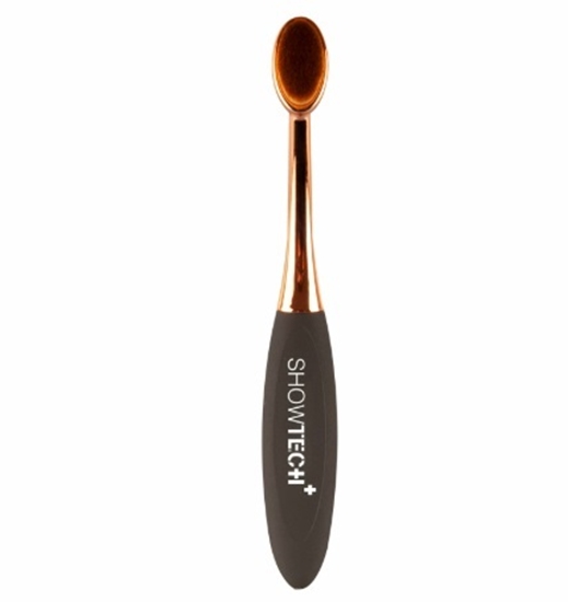 Picture of ShowTech+ Magic Powder Brush - Precision Grooming Tool